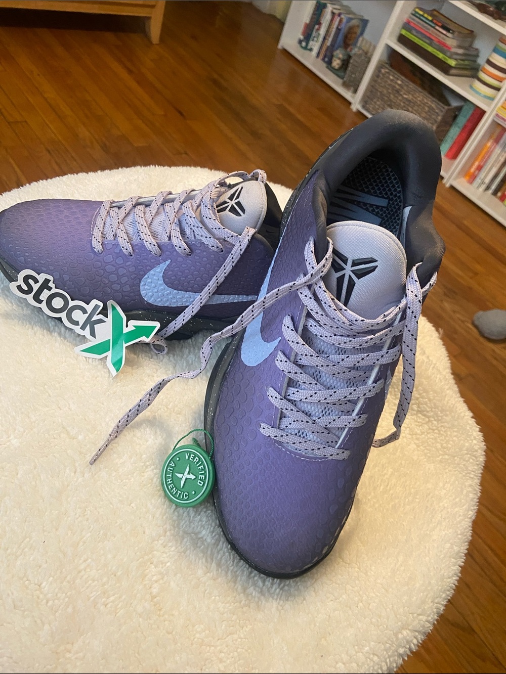 Nike mens size 8 Purple Basketball Sneakers with Blue Swoosh was a gift to my